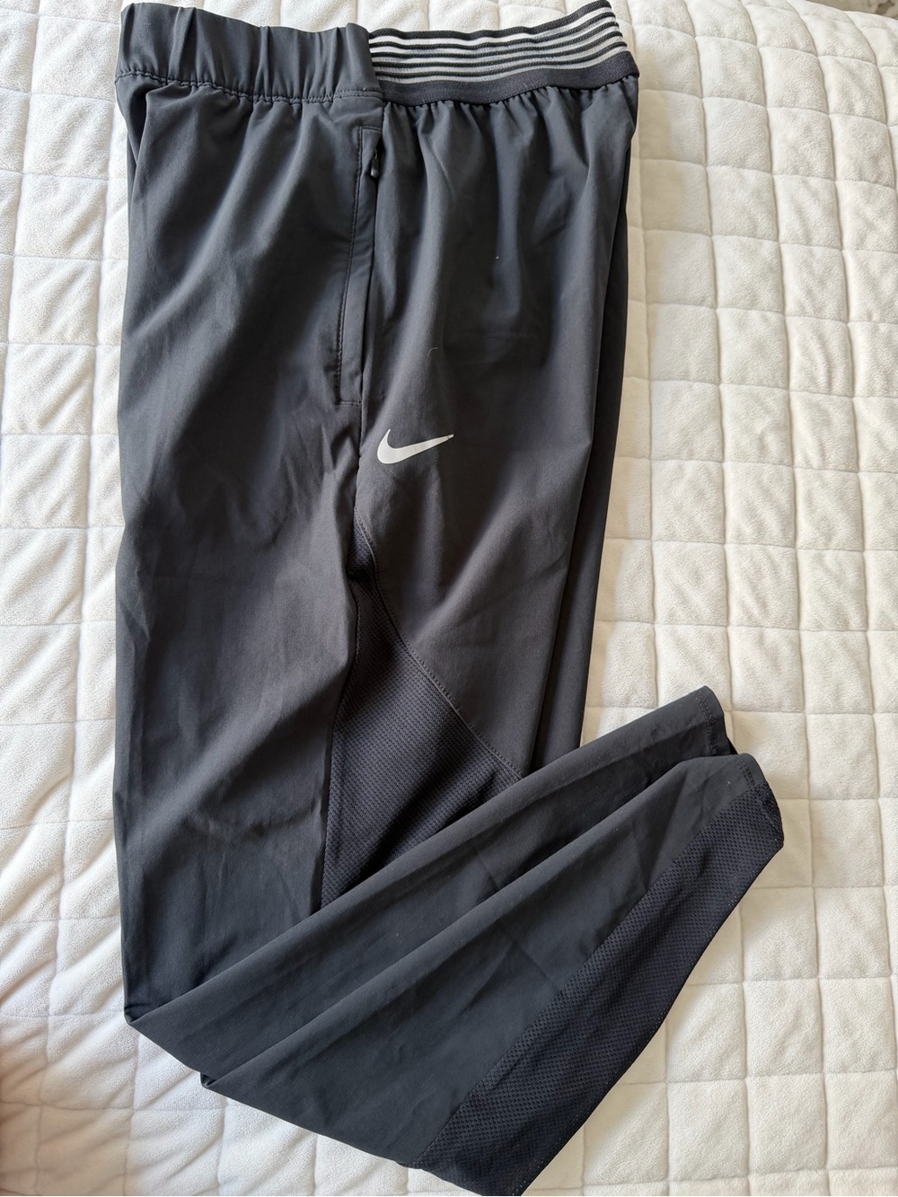 Nike Black Men's Athletic Jogger Pants with White Swoosh